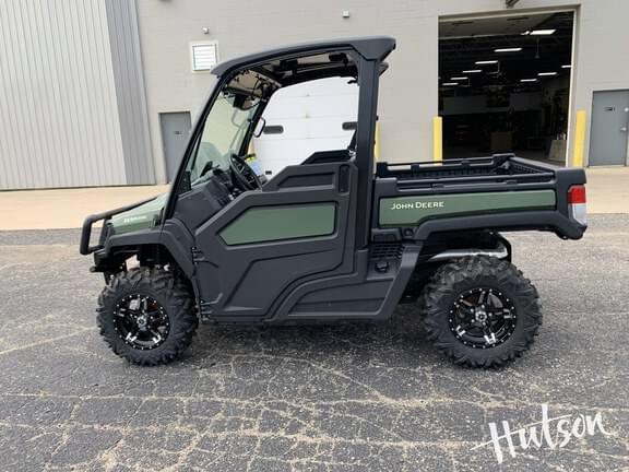 Image of John Deere XUV 835M equipment image 3