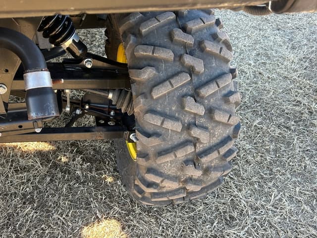 Image of John Deere XUV 835M equipment image 4