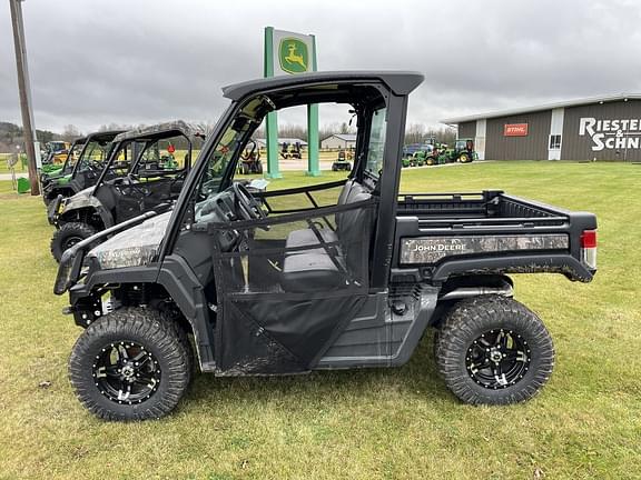 Image of John Deere XUV 835M equipment image 3