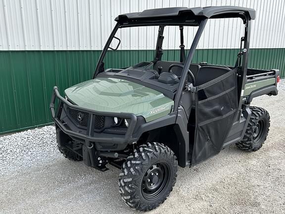 Image of John Deere XUV 835M Primary image