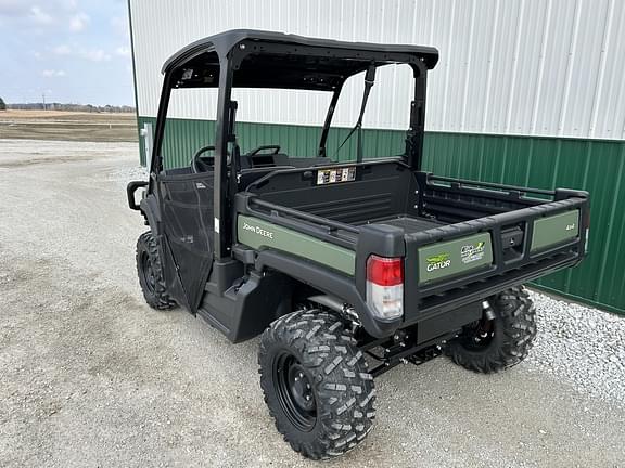 Image of John Deere XUV 835M equipment image 2