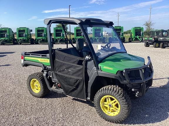 Image of John Deere XUV 835M Primary image