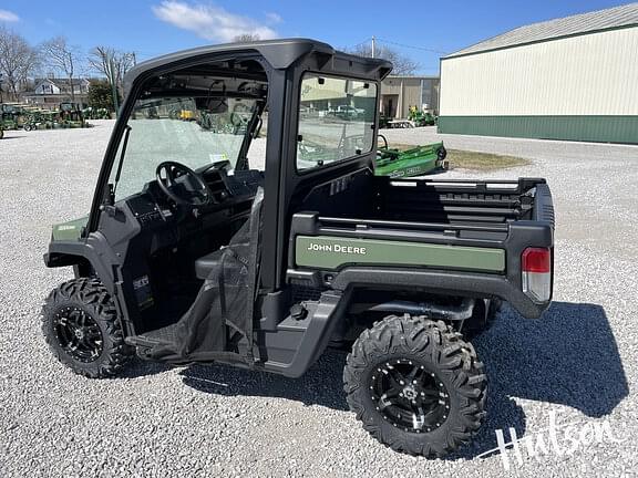 Image of John Deere XUV 835M equipment image 2