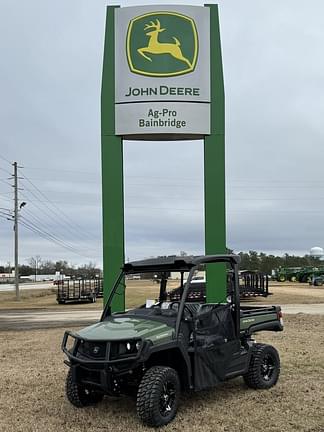 Image of John Deere XUV 835M Primary image