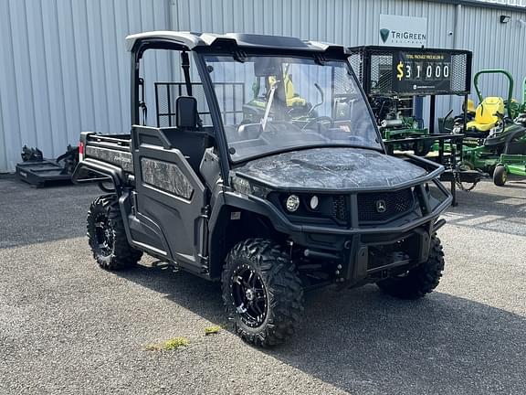 Image of John Deere XUV 835M equipment image 2