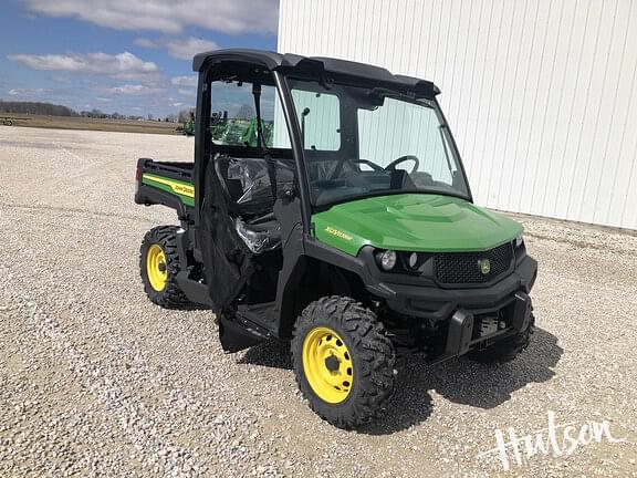 Image of John Deere XUV 835M Primary image