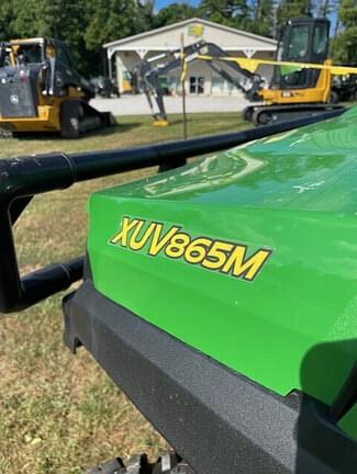 Image of John Deere XUV 835M equipment image 4