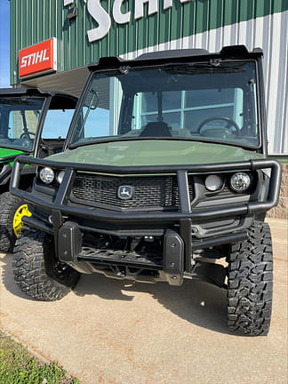 Image of John Deere XUV 835M Primary image