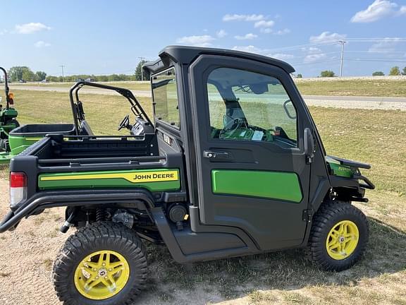 Image of John Deere XUV 835M equipment image 2