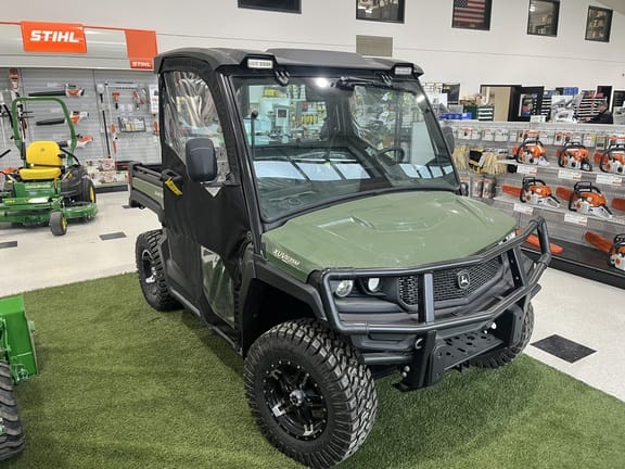 2024 John Deere XUV 835M Equipment Image0