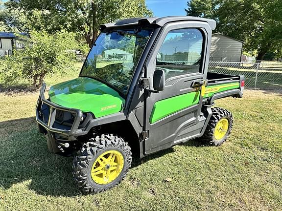 Image of John Deere XUV 835M Primary image