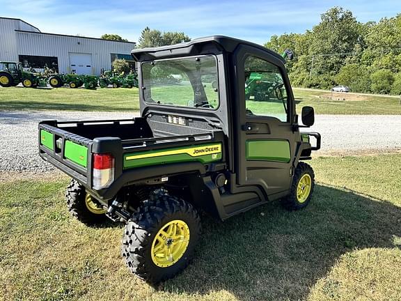 Image of John Deere XUV 835M equipment image 2