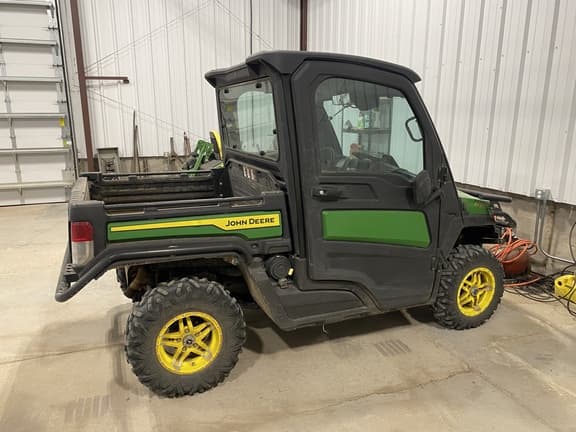 Image of John Deere XUV 835M equipment image 2