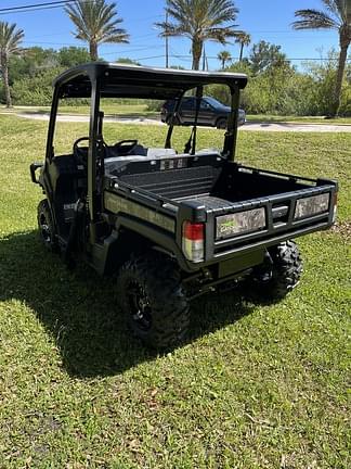 Image of John Deere XUV 835M equipment image 1