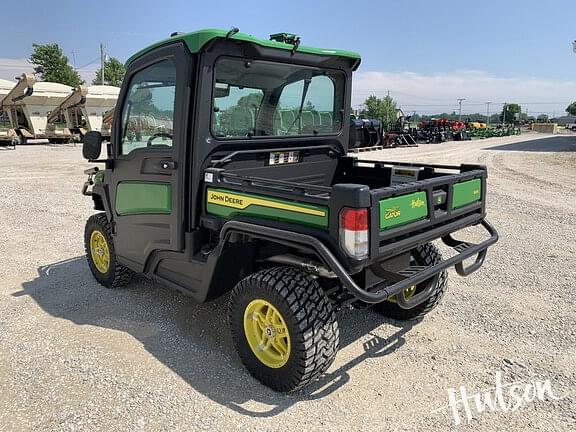 Image of John Deere XUV 835R equipment image 4