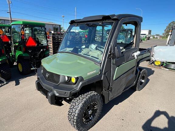 Image of John Deere XUV 835R equipment image 1