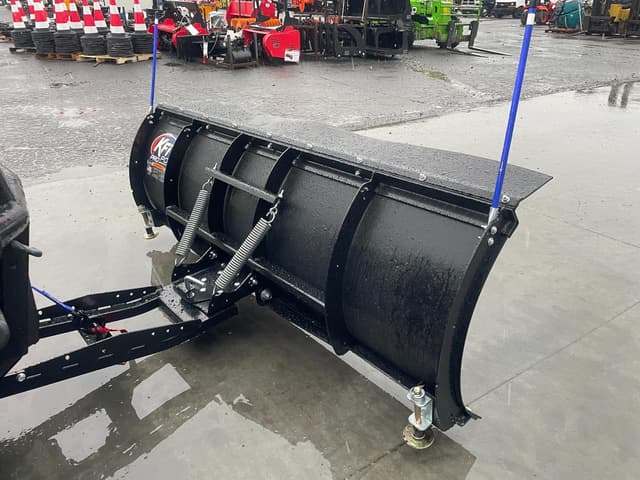 Image of John Deere XUV 835R equipment image 3