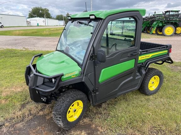Main image John Deere XUV 835R