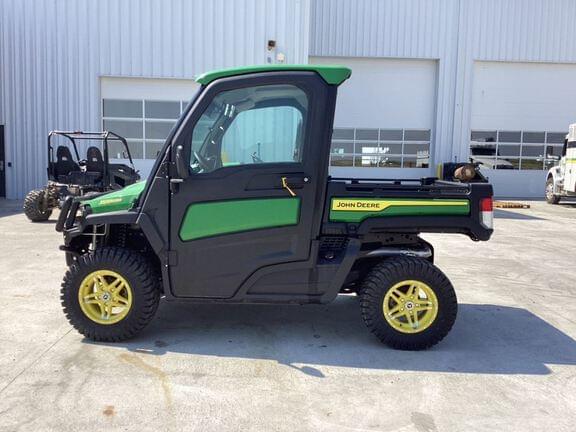 Image of John Deere XUV 835R equipment image 1