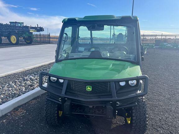 Image of John Deere XUV 835R equipment image 1