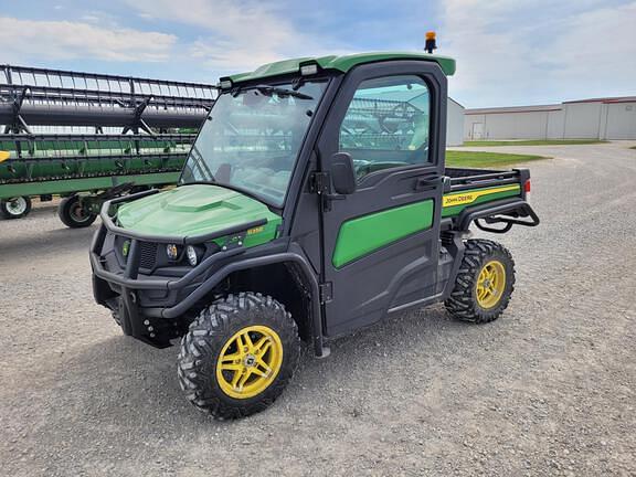 Image of John Deere XUV 835R equipment image 2