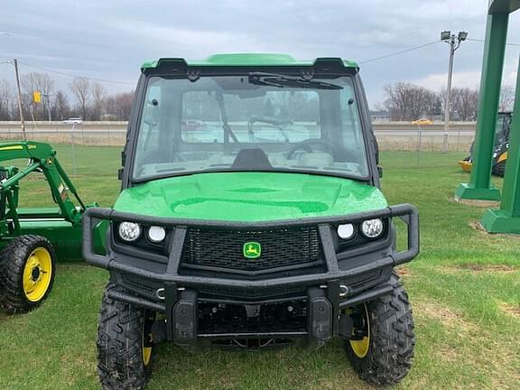 Image of John Deere XUV 835R equipment image 1
