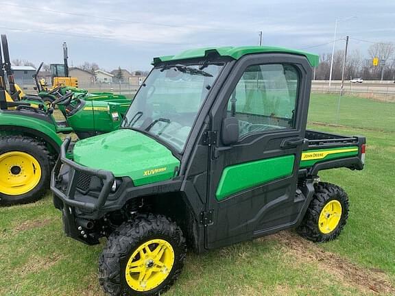 Image of John Deere XUV 835R Primary image