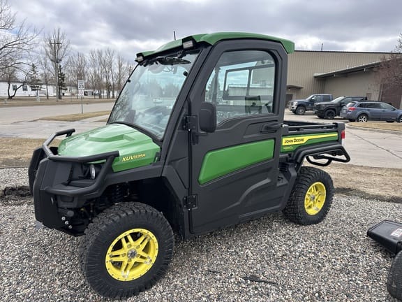 2024 John Deere XUV 835R Equipment Image0