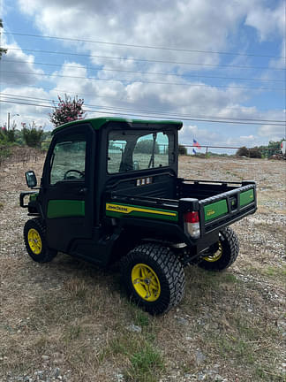 Image of John Deere XUV 835R equipment image 4