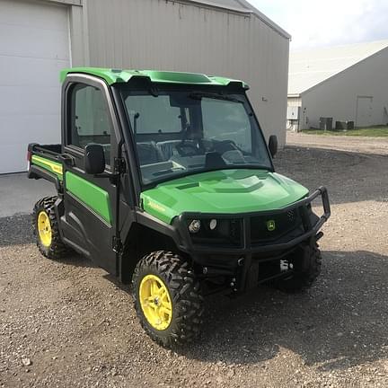 Image of John Deere XUV 835R Primary image