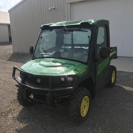 Image of John Deere XUV 835R equipment image 2