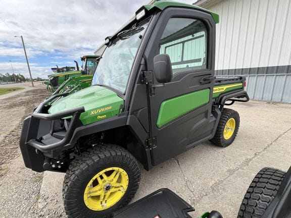 Main image John Deere XUV 835R