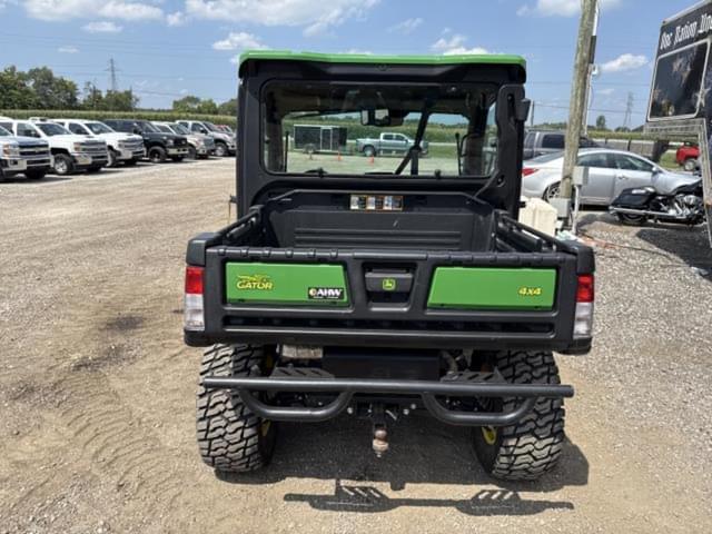 Image of John Deere XUV 835R equipment image 3