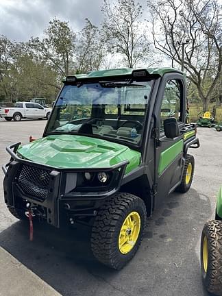 Image of John Deere XUV 835R Primary image