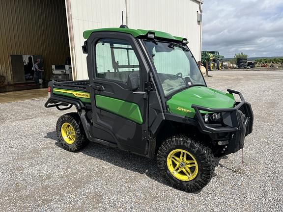 Image of John Deere XUV 835R Primary image