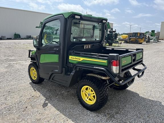 Image of John Deere XUV 835R equipment image 3