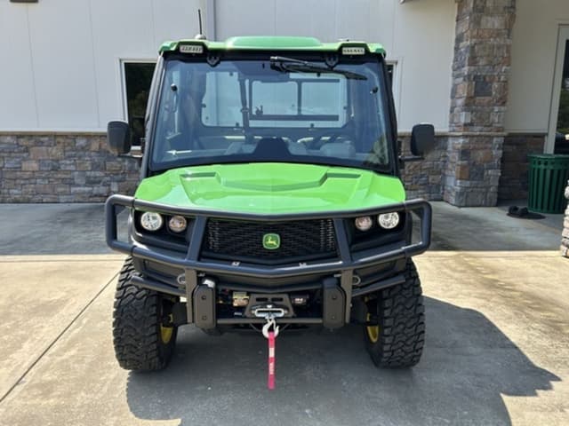 Image of John Deere XUV 835R equipment image 2
