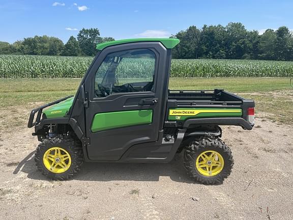 Image of John Deere XUV 835R Primary image