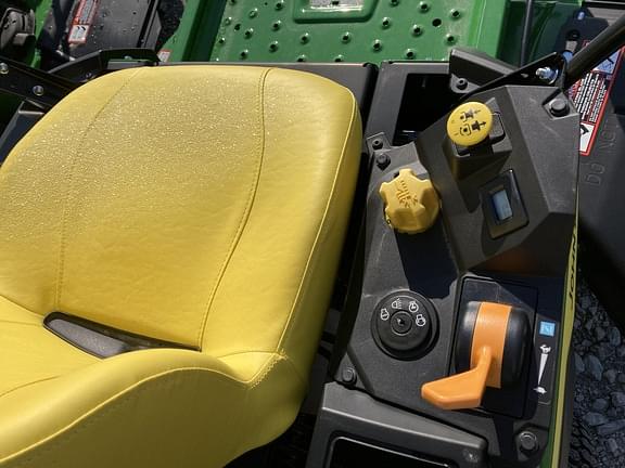 Image of John Deere Z315E equipment image 4