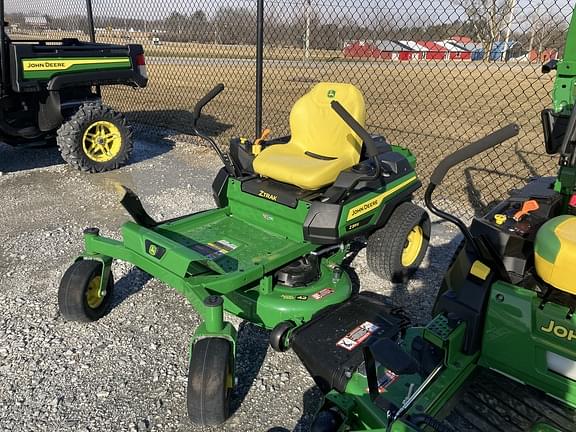 Image of John Deere Z315E equipment image 1