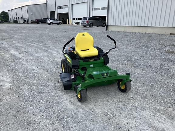 Image of John Deere Z315E equipment image 2