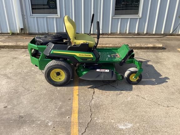 Image of John Deere Z315E equipment image 3