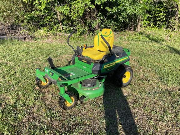 Image of John Deere Z320M equipment image 4