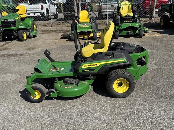 Image of John Deere Z320M equipment image 1