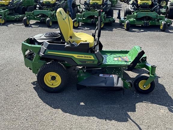 Image of John Deere Z320M equipment image 4