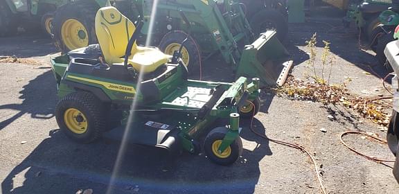 Image of John Deere Z320M equipment image 1