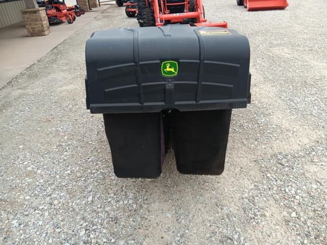 Image of John Deere Z320M equipment image 2