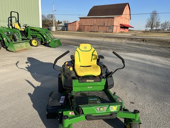 Image of John Deere Z320R equipment image 1