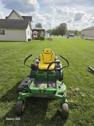Main image John Deere Z320R