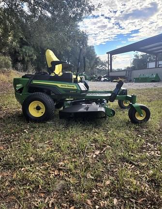 Image of John Deere Z320R equipment image 3